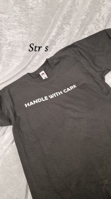 Hovedbilde Handle with care ( s )