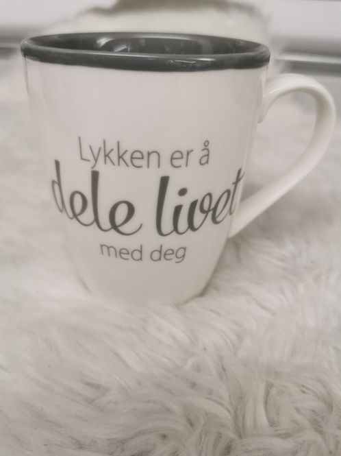 Hovedbilde Krus Lykken..dele livet med ...